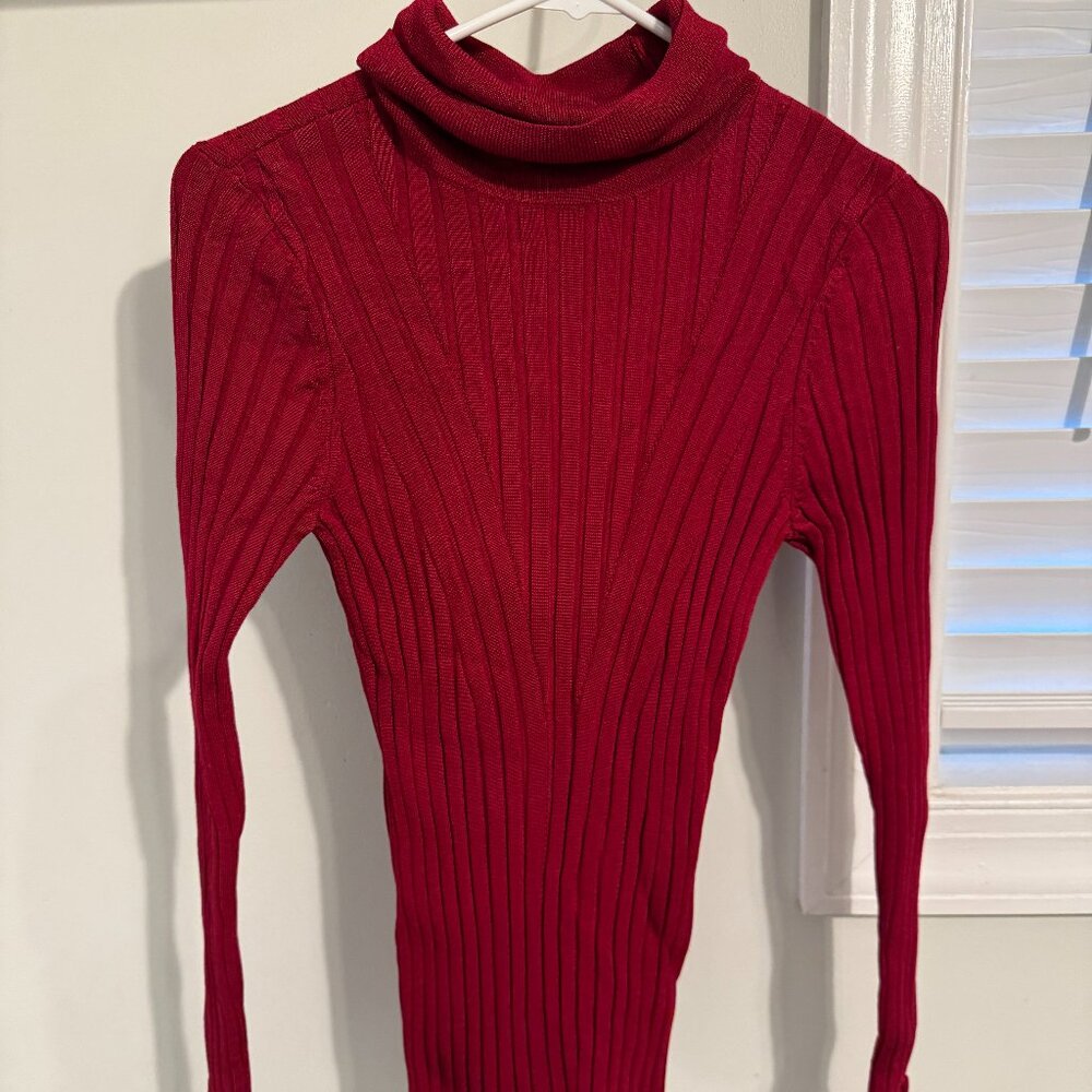 Ladies White House Black Market WHBM Sweater